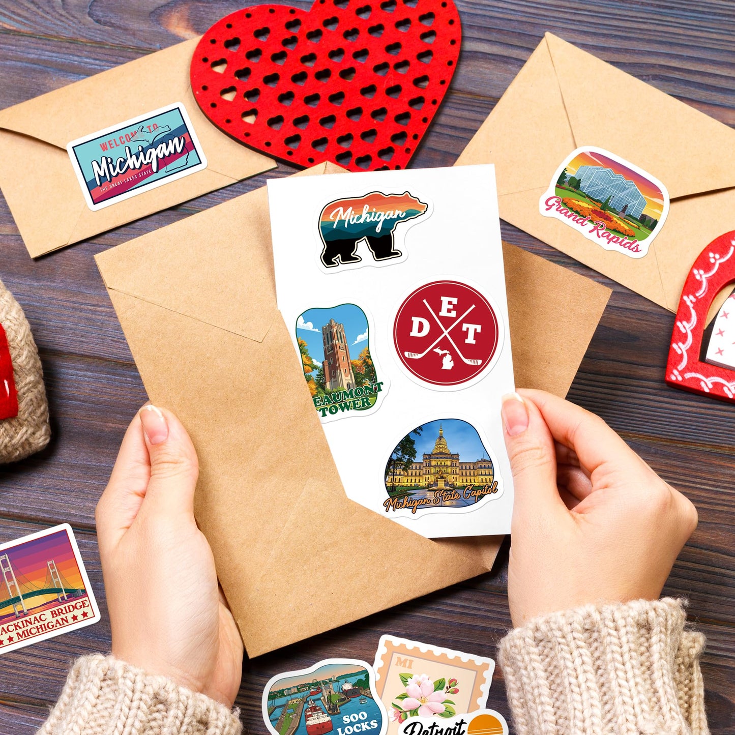200 PCS Michigan Stickers, Michigan Travel Sticker Pack with 100 Designs, Waterproof Vinyl Vacation Decals for Laptop Water Bottle Travel Journal Party Favors