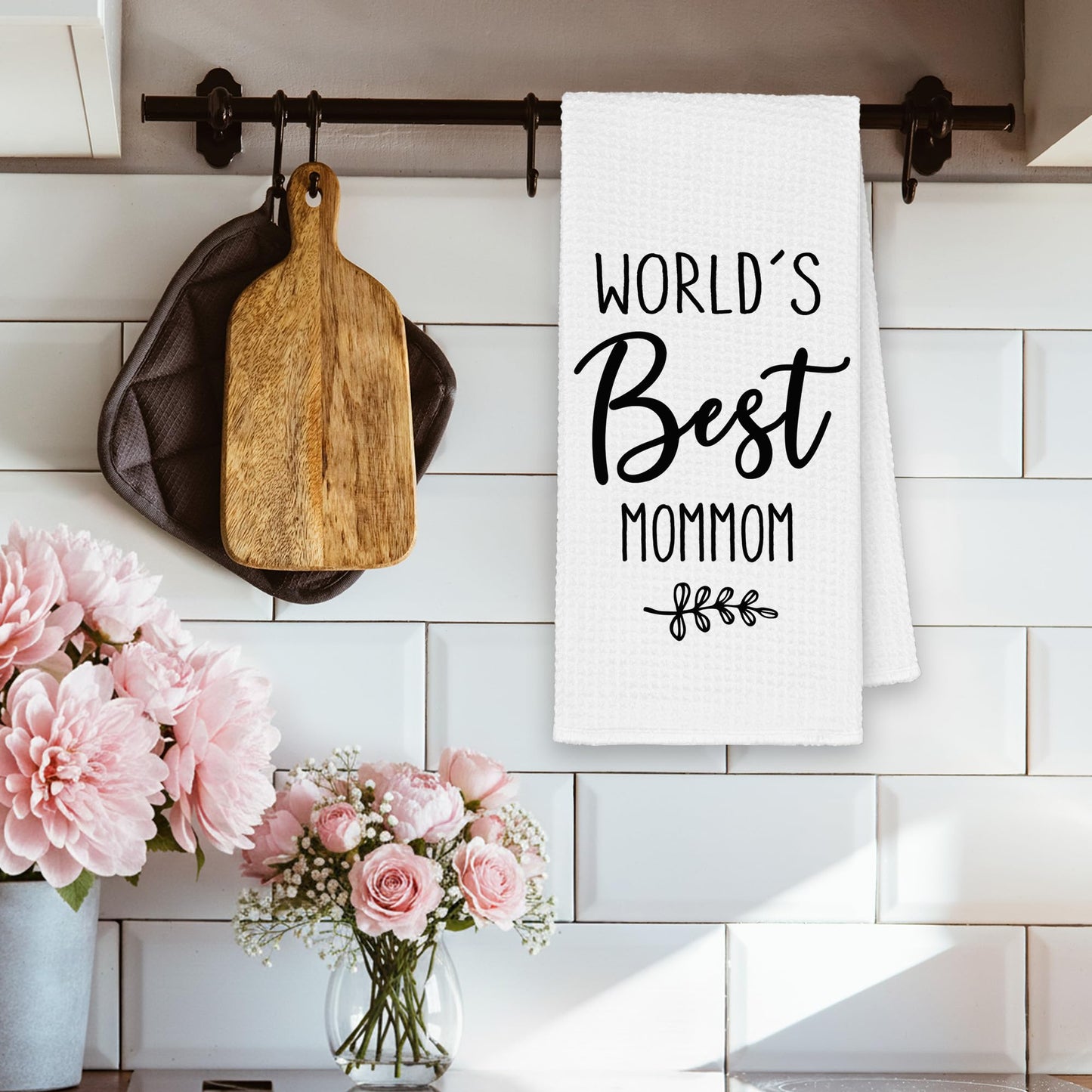 World's Best Mommom Gifts Kitchen Towels, Christmas Bathroom Hand Towels Gifts for Grandma Birthday Mother's Day, Rustic Leaf Black and White Minimalist Tea Dish Towel Decor 16x24in
