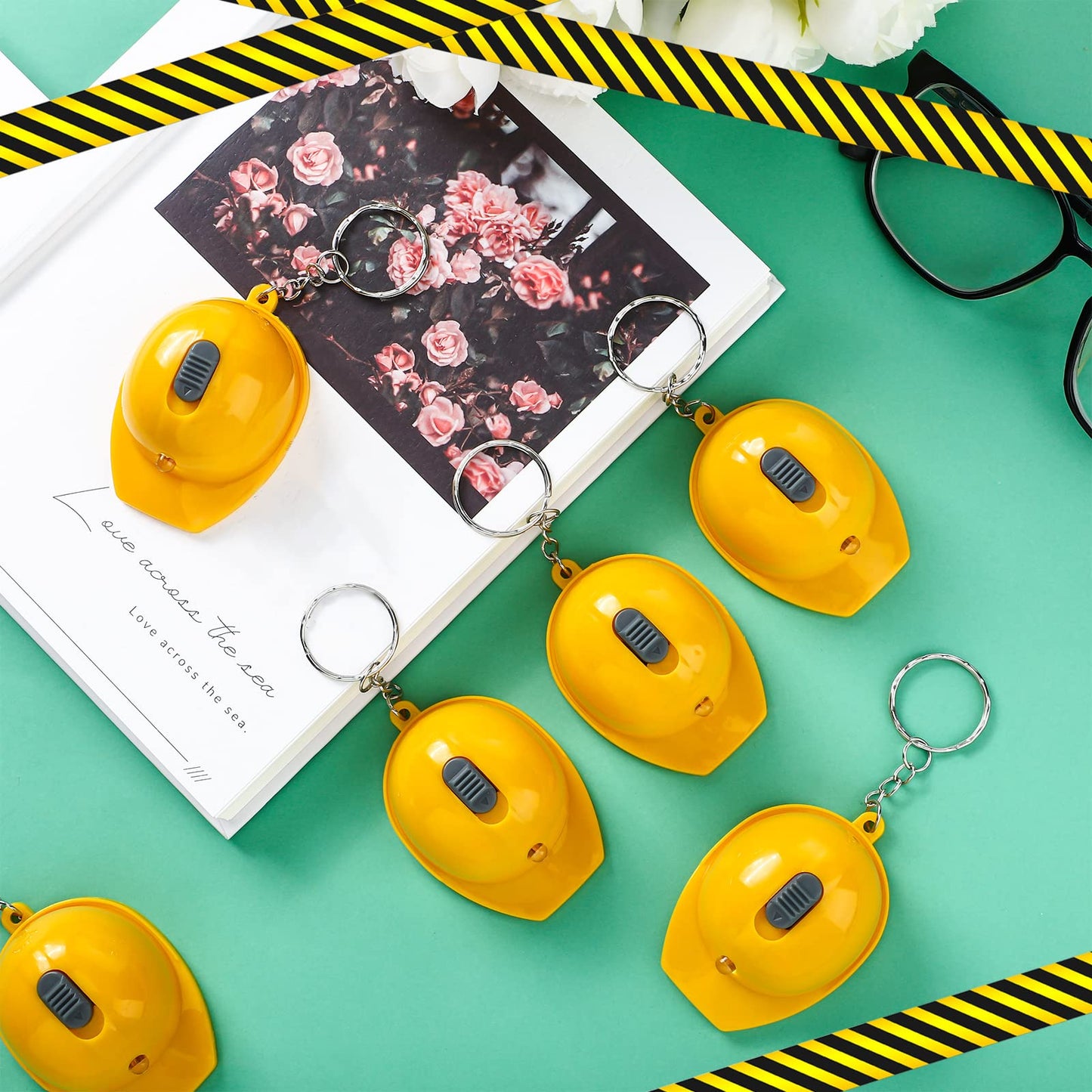 Bonuci 24 Pcs Construction Party Favors Mini Flashlight Keychain Miniature Helmet Flashlight Small Safety Hat Keychain for Man Construction Themed Birthday Party Prizes Supplies Gifts
