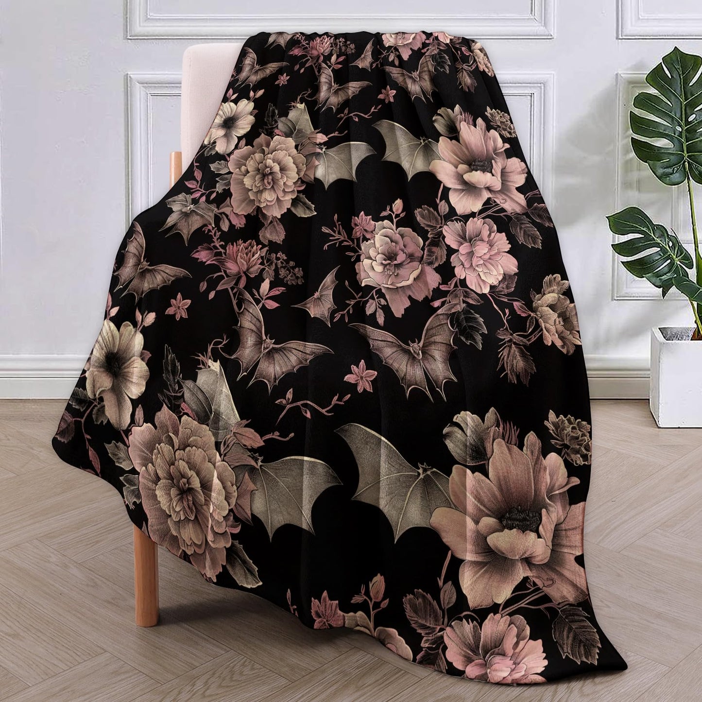 Gothic Blanket, Floral and Bat Flannel Throw Blankets,Soft Warm Lightweight Cozy Plush Halloween Goth Throws for Bedroom Sofa Home Decor Gifts for Women Girls 50"x60"