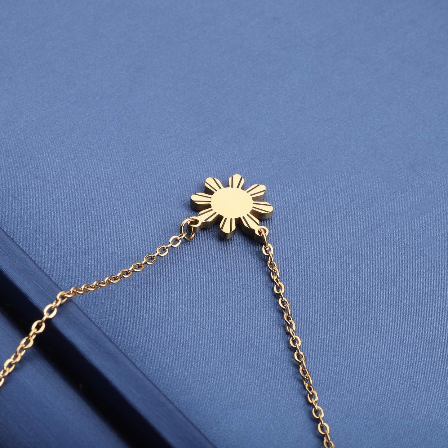 MYOSPARK Philippines Sun Necklace - Star Necklace Philippine Pride Jewelry Gift For Filipino