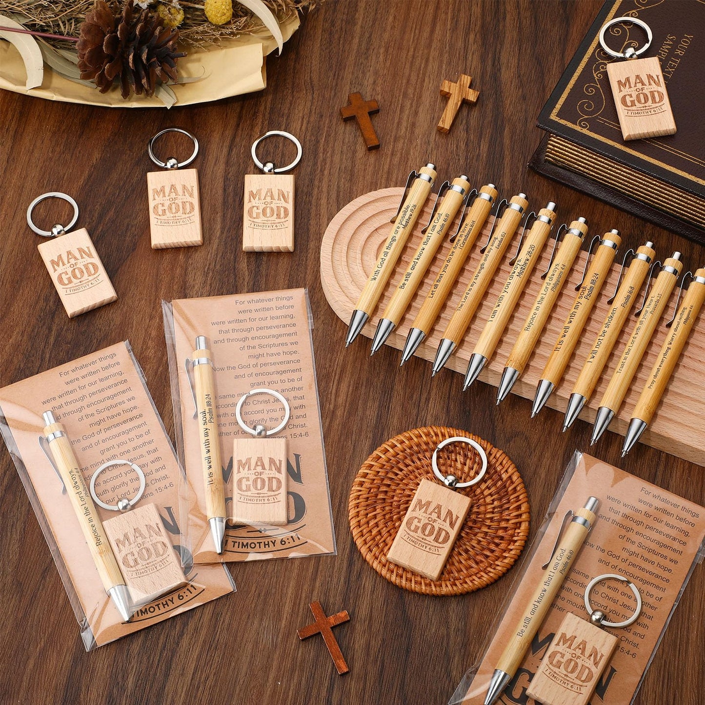 Chiisong Christian Gift Set for Men, Man of God Keychain Bamboo Pen Scripture Card for Father's Day Teacher Religious Church