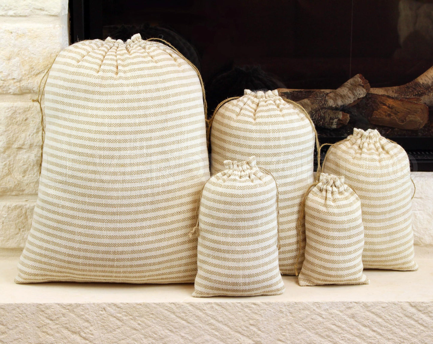 CleverDelights 10 x 14 Inch Burlap Bags - Natural/Ivory Stripe - 10 Pack - 10x14 Jute Burlap Drawstring Gift Sacks