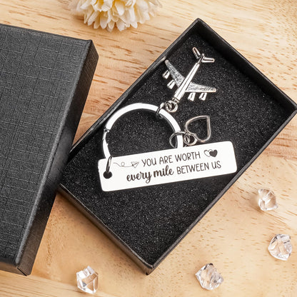 Long Distance Relationship Keychain Gift - Anniversary Couples Gift for Boyfriend Girlfriend, Romantic Keepsake for New Year