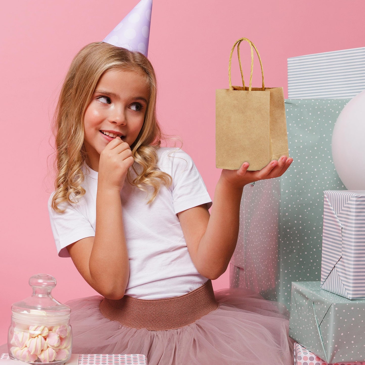 SPERPAND 30Pcs Mini Kraft Gift Bags - 6.5" Small Brown Paper Bags for Birthday, Baby Shower, Christmas, Wedding, Party Favor Bag