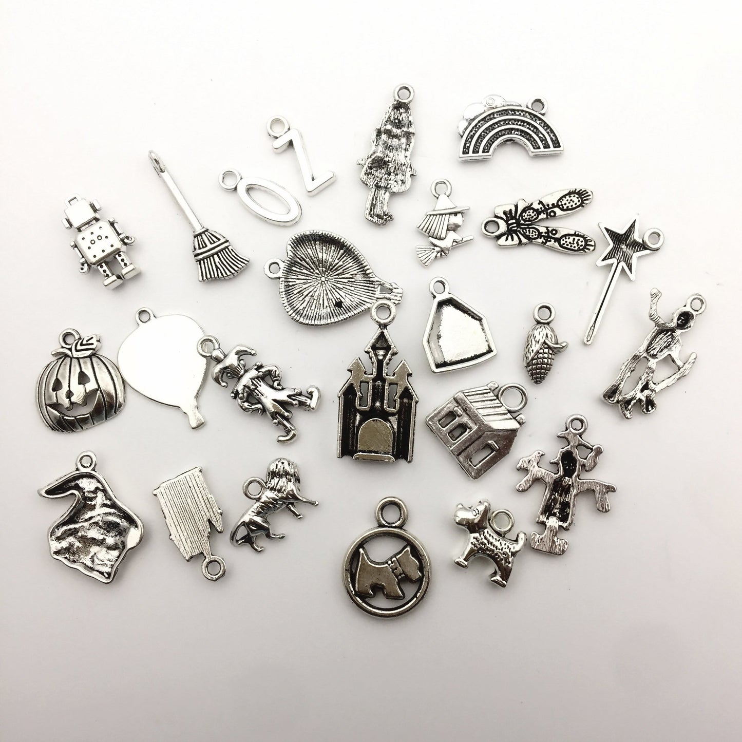 The Wizard of Oz Charms-100g (About 70-75pcs) Craft Supplies Mixed Pendants Beads Charms Pendants for Crafting, Jewelry Findings Making Accessory for DIY Necklace Bracelet (M038)