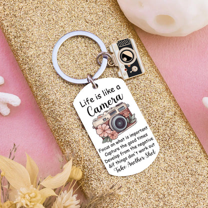 Ibiwe Photographers Gifts Camera Keychain Cool Gifts for Photographers Women Men Photograph Lovers Gift Unique Birthday Christmas Wedding Thank You Gift