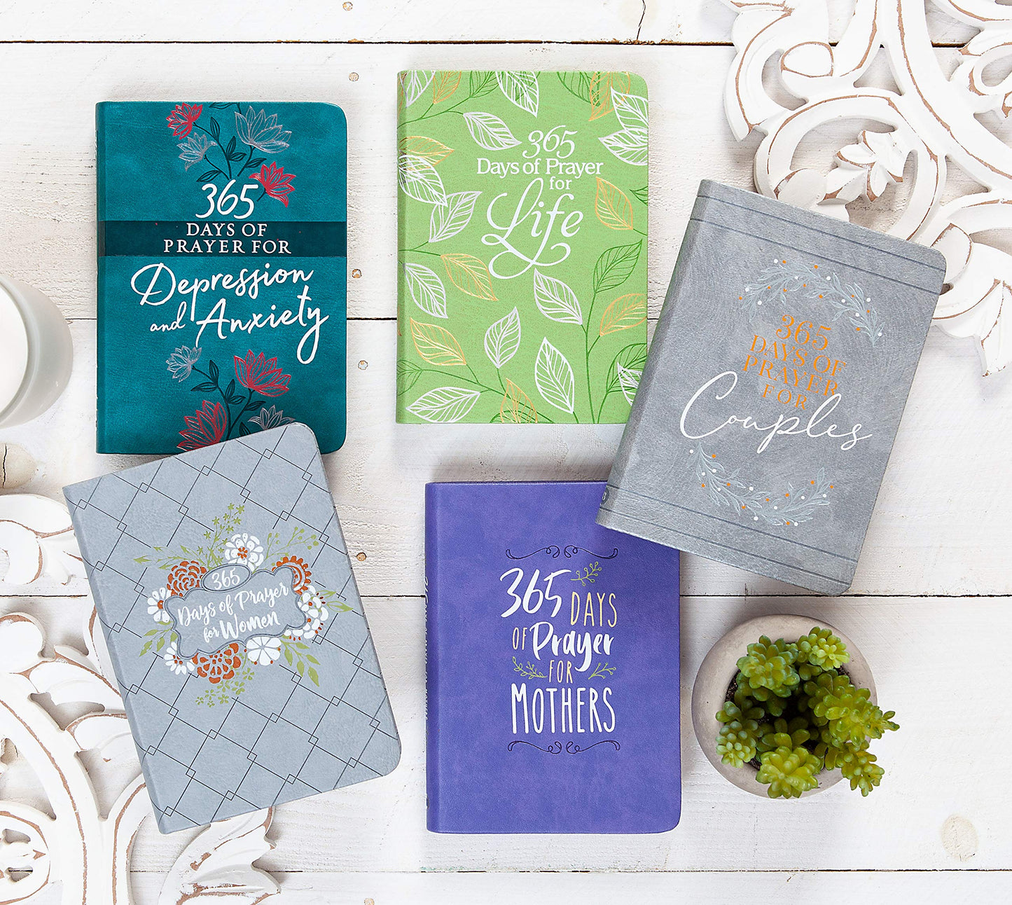 365 Days of Prayer for Mothers – Daily Motivational Prayers for Mothers of All Ages, Perfect Gift for Mother’s Day, Birthdays, Holidays, and More