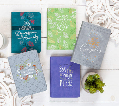 365 Days of Prayer for Mothers – Daily Motivational Prayers for Mothers of All Ages, Perfect Gift for Mother’s Day, Birthdays, Holidays, and More